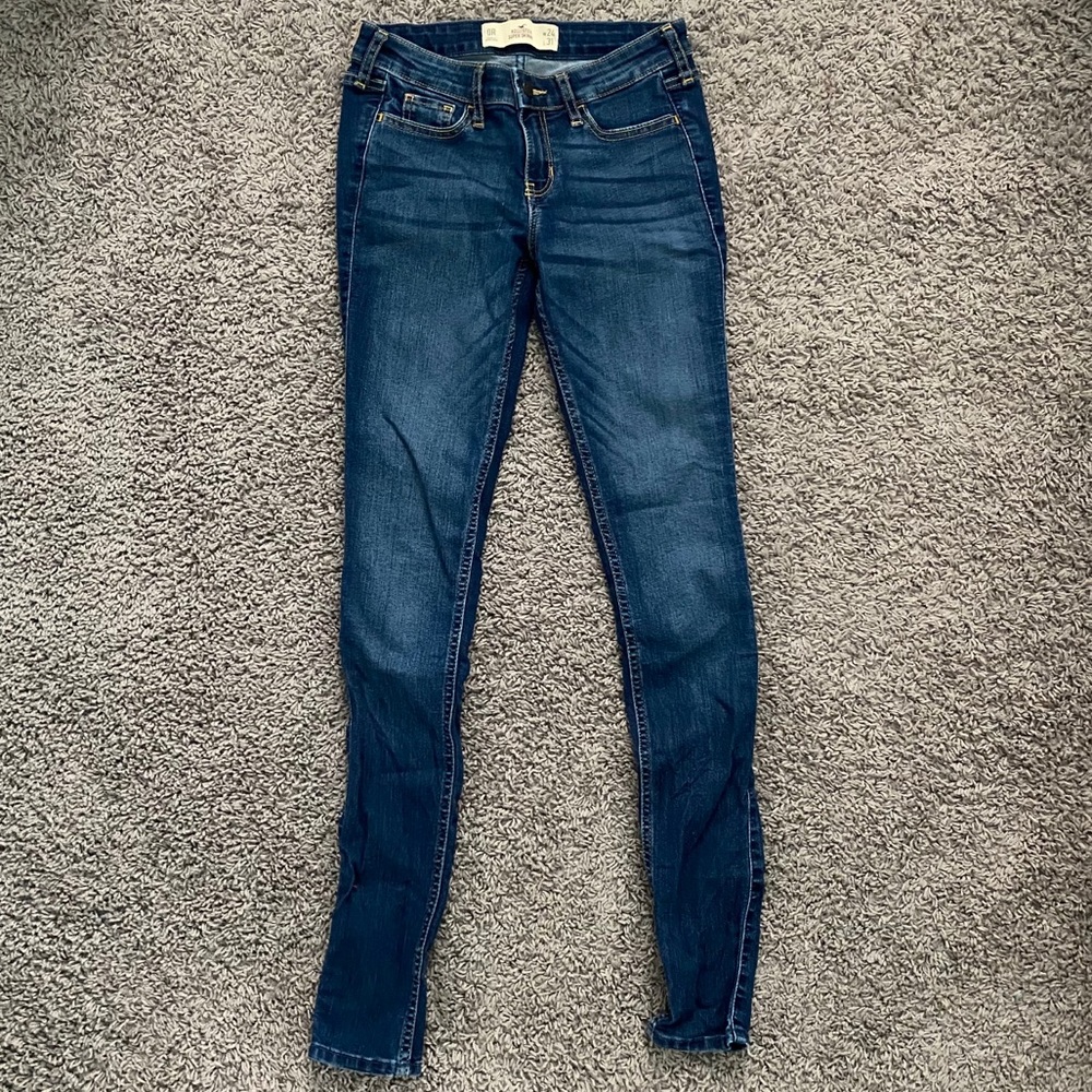 *never worn* Hollister jeans